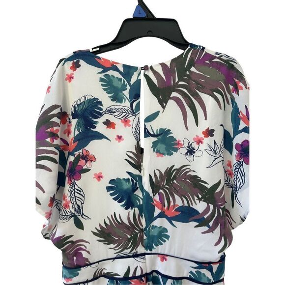 Adelyn Rae Women's Hawaiian Leaf Print V-Neck Fully Lined Romper Size Small - Picture 7 of 7